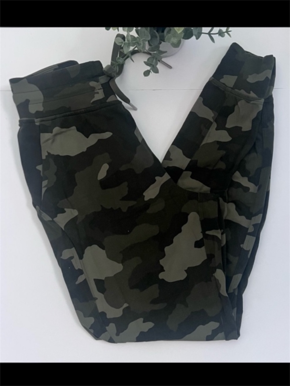Lululemon Ready To Rulu Joggers Green Camo Size 4